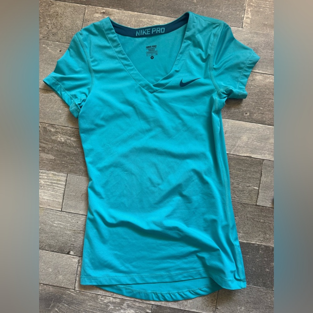 Nike Women's Turquoise V-Neck Short Sleeve Tee
